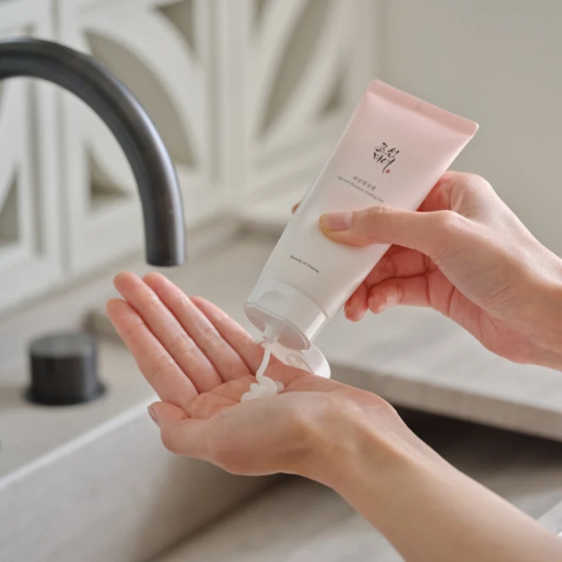 Apricot Blossom Peeling Gel 100ml - Image 4
