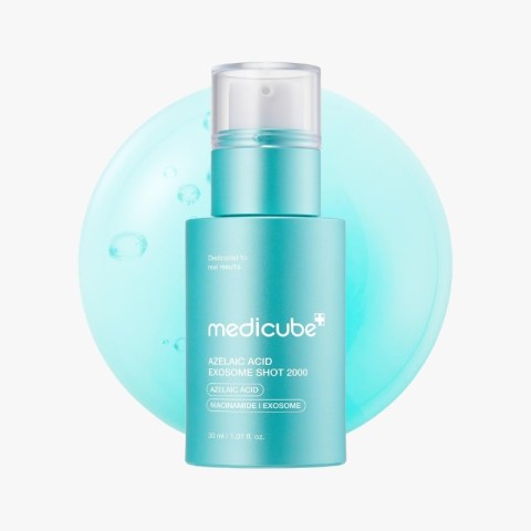 Turquoise Medicube skincare bottle labeled Azelaic Acid Exosome Shot 2000 with a pump cap against a pale blue circular backdrop.